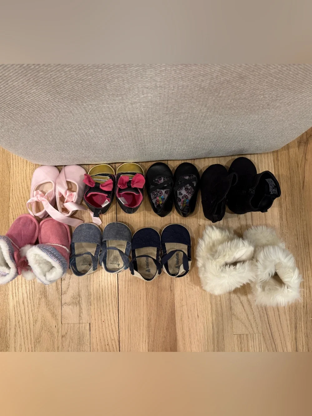 Assorted baby shoes - size 2 (3-6 mos)
